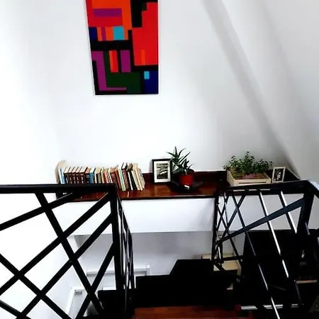 Apartment Urban Escape Chic
